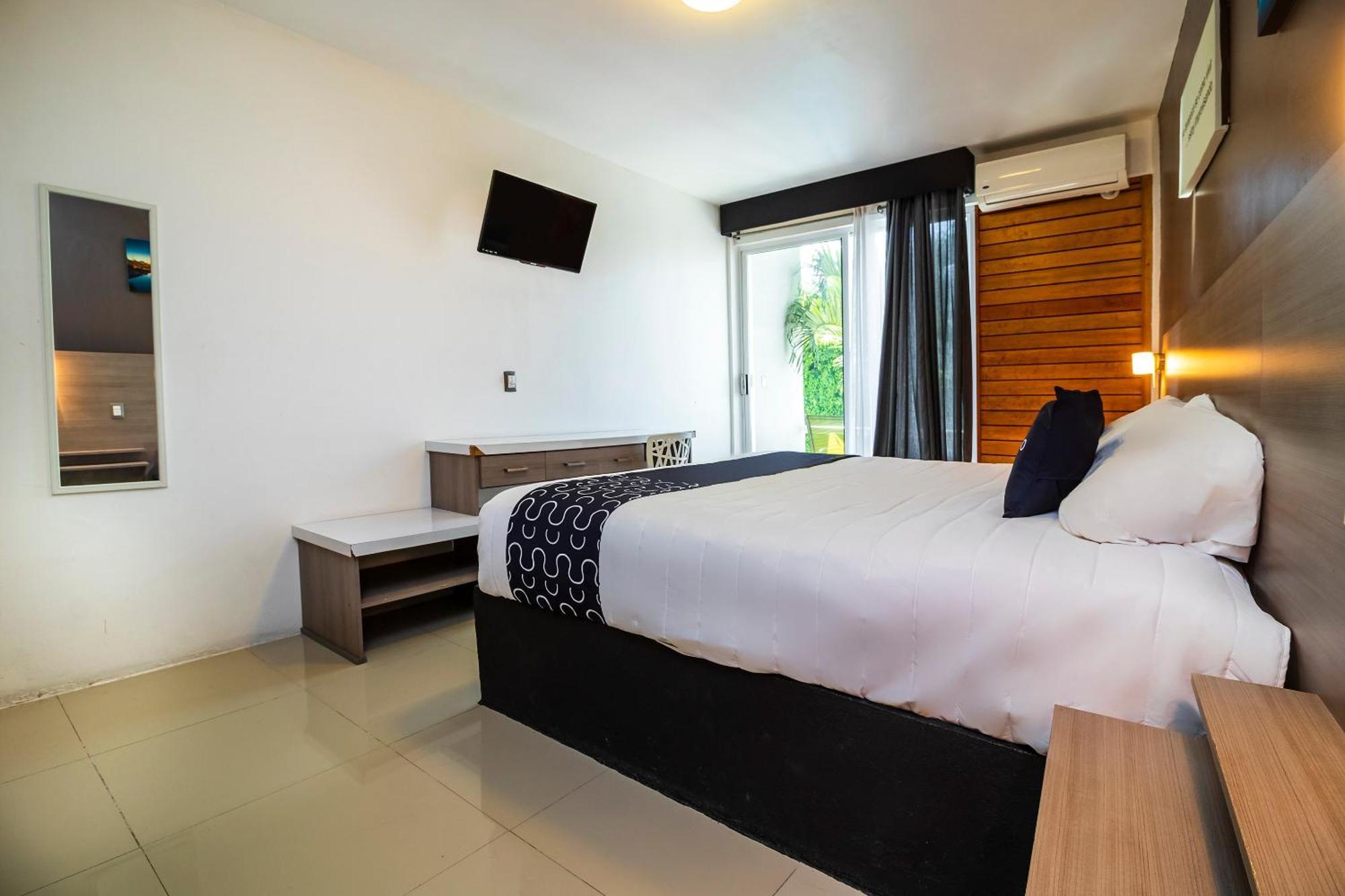 Collection O Hotel Mango,Six Flags Hurricane Harbor Oaxtepec Bagian luar foto